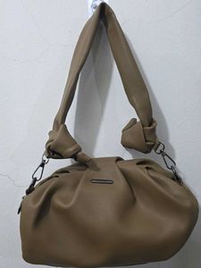 Hunar Branded bag for women