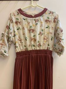 Floral Top Pleated Midi Dress