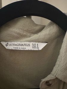 Stradivarius Relaxed Fit Olive Green Shirt