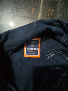 its for 12-14 year boys Blue Leaf Print Sh