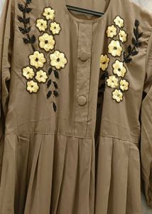 Elegant Embroidered Abaya