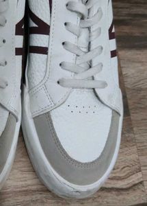 RED TAPE Women Low-Top Lace-Up Sneaker
