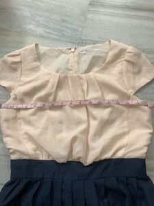 Chic Two-Tone Dress