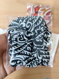Scrunchie And Hair Clip Combo