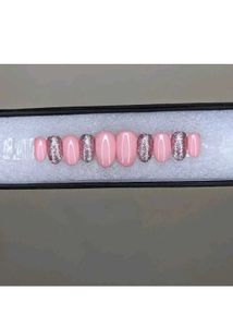 Pink 🩷 Press On Nails 💅