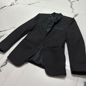 Black Formal Blazer - Slim Fit