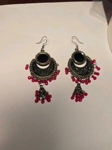 Dangle Earrings with pink Beads