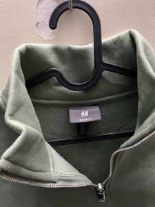 H&amp;M Relaxed Fit Zip-top sweatshirt