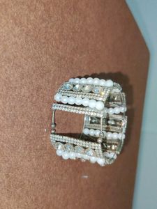 Elegant Pearl and Rhinestone Bracelet