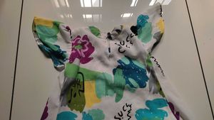 cute girls trendy tops