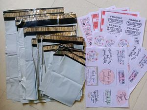 100 🎁 Labels,Bags, Notes, Bubble Wrap,Box