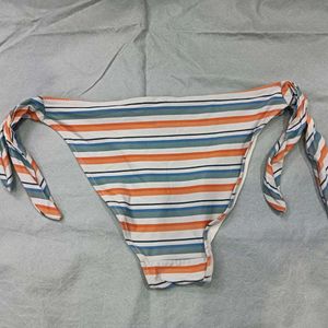 😍 Striped Bikini Bottom
