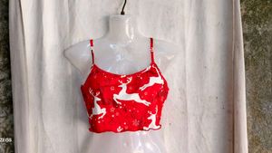 I. Cute Reindeer Print Crop Top