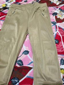 Stylish Beige jeans with Pockets