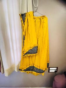 Ready To Wear Saree With Padded Blouse