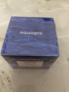 Aqualogica Illuminate Hydra Gel Moisturizer