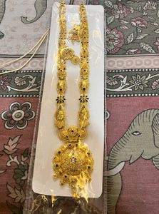 Stunning Gold-Plated Necklace Set