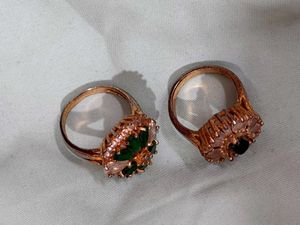 Elegant Emerald &amp; Crystal Rings Set