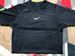 Nike Dri-Fit T-Shirt
