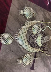 choker set