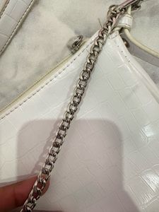 Lino Perros Shoulder Bag