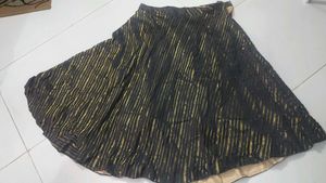 Elegant Black & Gold Striped lehnga