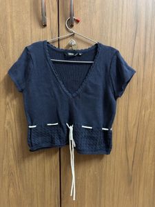 Navy V-Neck Cropped Knit Top