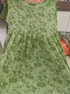Green Floral Print Ethnic Gown