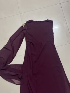 ❗️Price Drop❗️ Wine Colored Gown with Embel