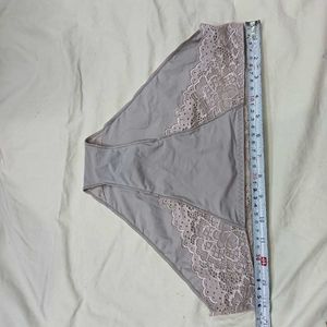 Stylish🥰 Lace Trim Briefs
