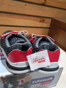 Cute Walk Black &amp; Red Sneakers