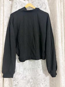 Yousta Black Cropped Long Sleeve Top