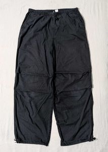 H&M Comfortable Black Cargo Pants ( unisex )