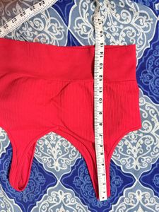 Red Ribbed Sports Bra❤️