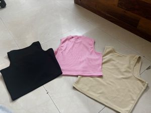 Set of 3 tank tops