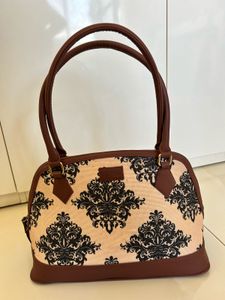 Zouk Brand new Patterned Handbag