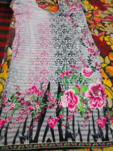Beautiful Floral Print Kurta Set