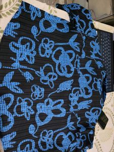 Stylish Black &amp; Blue Floral Blouse