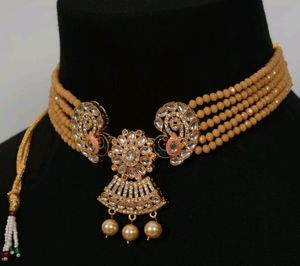🆕Beautiful choker set.        jewelry, necklace, choker, forever21, beauty, women, beads, kundan, jaipurjewelry, earrings, chain,