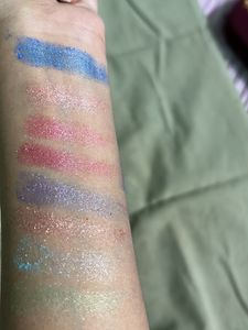 Mars 18-Color Eyeshadow