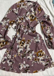 Chic Floral Print V-Neck Dress