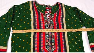 Embellished Green Bandhani Kurte dupatta