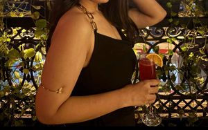 Elegant Black cowl neck top ✨🍸