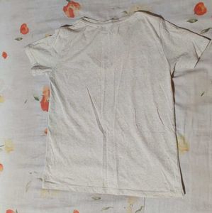 Beige V-Neck Trendyol Tshirt