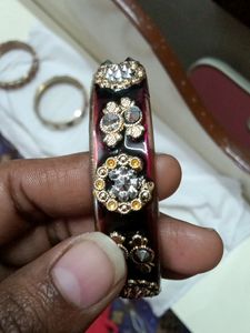 Bangles 4 Kada (2 Set Different Designs) (2.6)