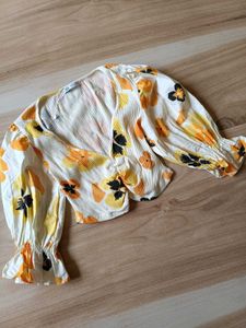Women's Floral Cropped Blouse
