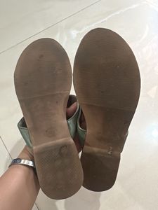 Hype Tory Burch Logo Green Leather Flip Flops