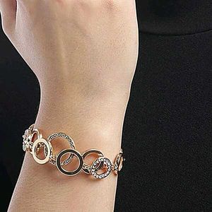 Rose Gold plated Circle Bracelet (NEW)