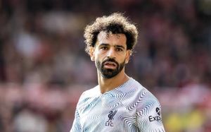 Liverpool 2022 away salah football jersey