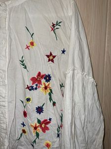Embroidered White Cotton Blouse